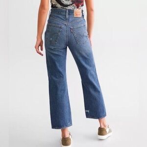 Levi’s Ribcage Ankle Straight Leg High Waist Button Fly Jeans Size 27